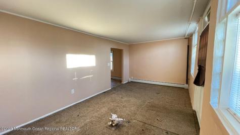 358 Carr Avenue Keansburg NJ 07734