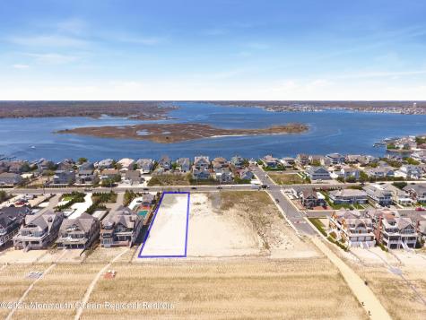 1027 Ocean Avenue Mantoloking NJ 08738