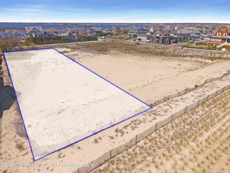 1027 Ocean Avenue Mantoloking NJ 08738