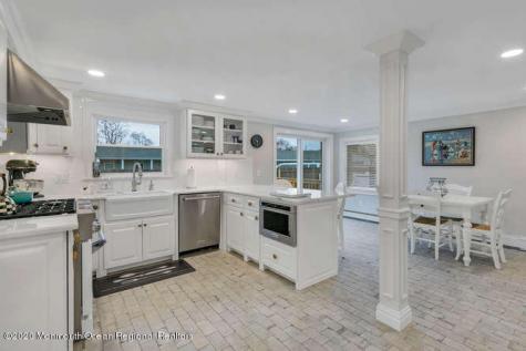 519 1/2 St Clair Avenue Spring Lake NJ 07762