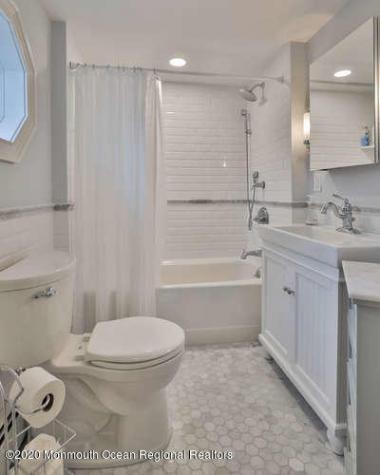 519 1/2 St Clair Avenue Spring Lake NJ 07762