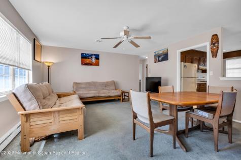 10 Edinburgh Lane Manchester NJ 08759