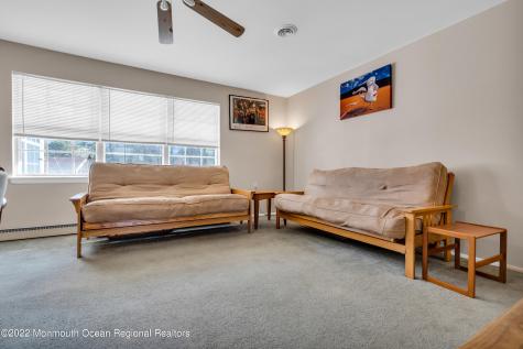 10 Edinburgh Lane Manchester NJ 08759