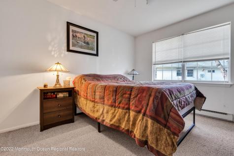 10 Edinburgh Lane Manchester NJ 08759