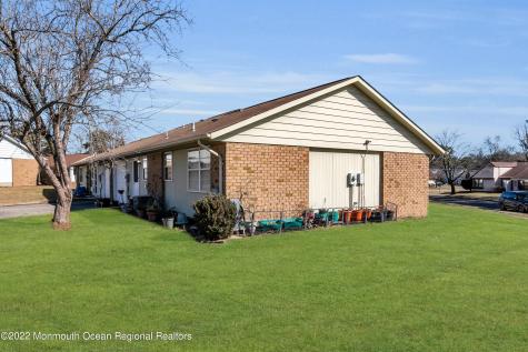 10 Edinburgh Lane Manchester NJ 08759